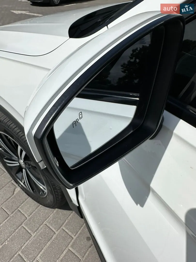 2018 Volkswagen Tiguan - мініатюра 17