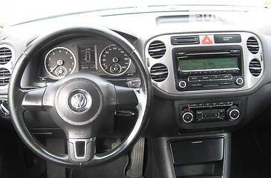 Внедорожник / Кроссовер Volkswagen Tiguan 2010 в Умани