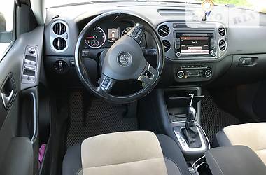 Внедорожник / Кроссовер Volkswagen Tiguan 2012 в Одессе