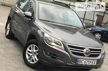 Внедорожник / Кроссовер Volkswagen Tiguan 2010 в Львове