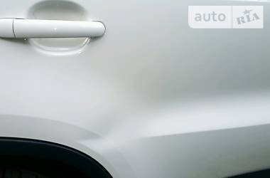 Позашляховик / Кросовер Volkswagen Tiguan 2012 в 