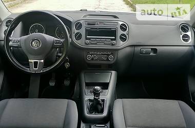 Позашляховик / Кросовер Volkswagen Tiguan 2012 в 
