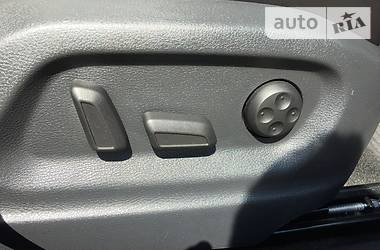 Позашляховик / Кросовер Volkswagen Tiguan 2016 в 