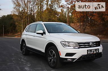 Внедорожник / Кроссовер Volkswagen Tiguan 2018 в Кременчуге