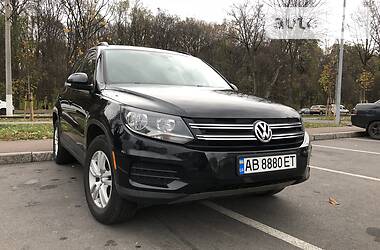 Позашляховик / Кросовер Volkswagen Tiguan 2015 в 