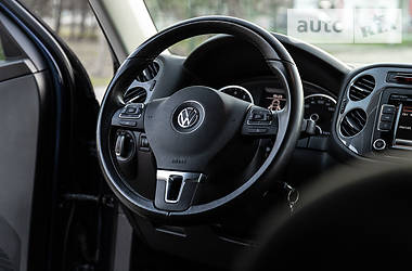 Внедорожник / Кроссовер Volkswagen Tiguan 2012 в Днепре