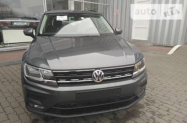 Внедорожник / Кроссовер Volkswagen Tiguan 2019 в Хмельницком