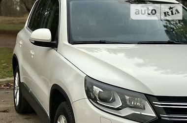 Внедорожник / Кроссовер Volkswagen Tiguan 2012 в Днепре