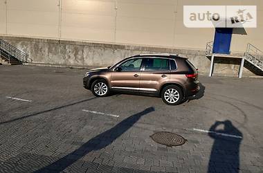 Внедорожник / Кроссовер Volkswagen Tiguan 2014 в Львове