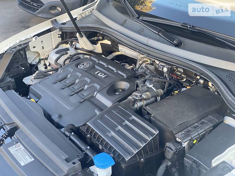 Позашляховик / Кросовер Volkswagen Tiguan 2016 в Рівному