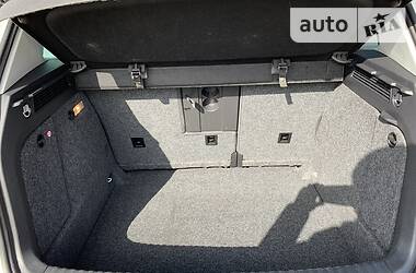 Позашляховик / Кросовер Volkswagen Tiguan 2011 в 