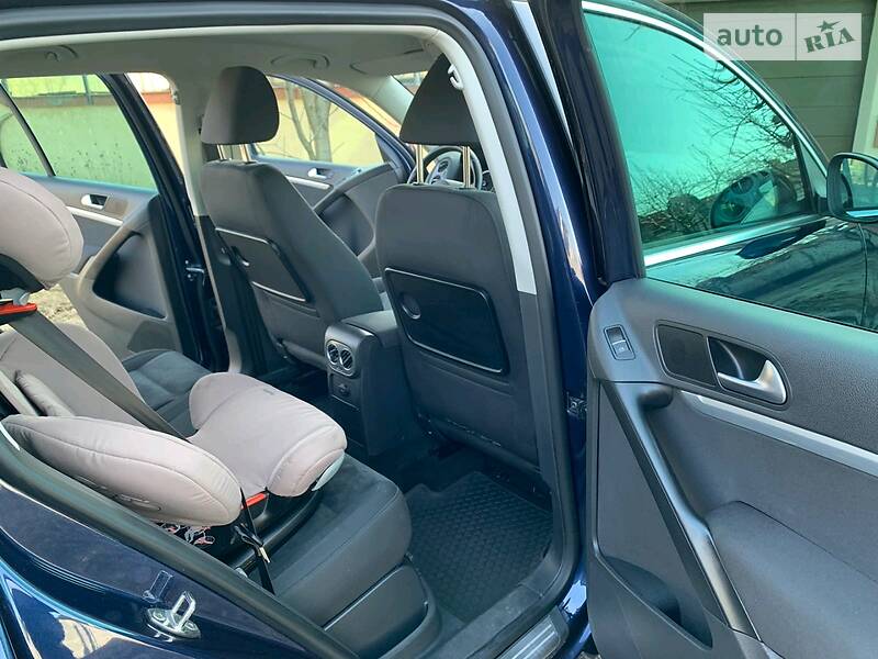 Позашляховик / Кросовер Volkswagen Tiguan 2014 в Харкові