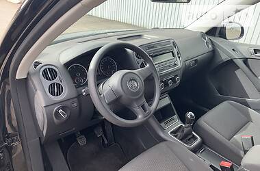 Позашляховик / Кросовер Volkswagen Tiguan 2011 в 