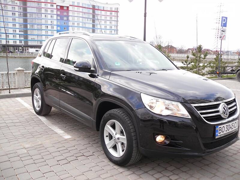 Позашляховик / Кросовер Volkswagen Tiguan 2009 в Івано-Франківську