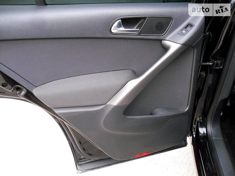 Позашляховик / Кросовер Volkswagen Tiguan 2009 в Івано-Франківську