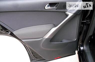 Внедорожник / Кроссовер Volkswagen Tiguan 2009 в 
