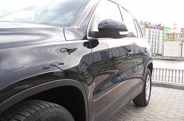 Внедорожник / Кроссовер Volkswagen Tiguan 2009 в 