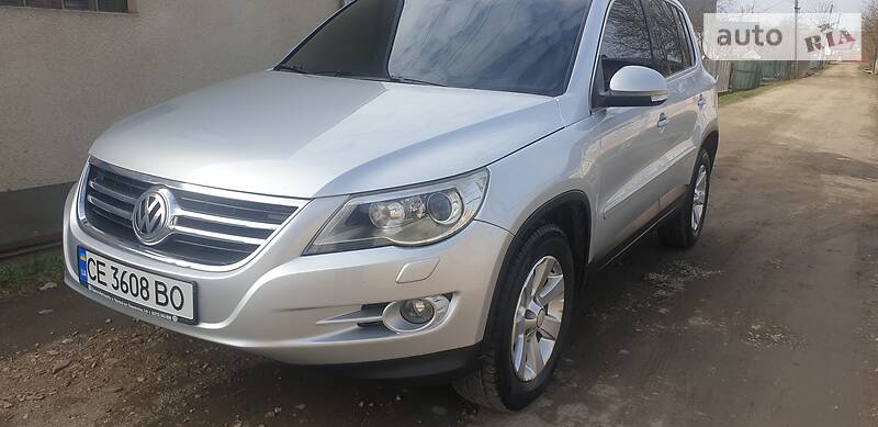 Позашляховик / Кросовер Volkswagen Tiguan 2008 в Чернівцях