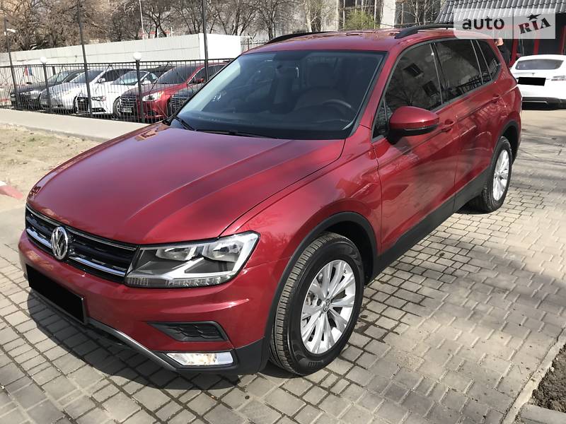 Позашляховик / Кросовер Volkswagen Tiguan 2018 в Одесі