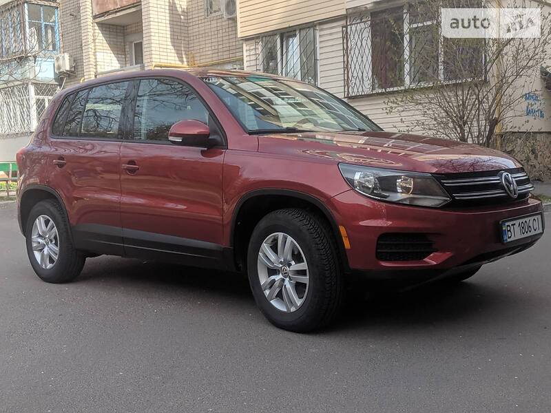 Внедорожник / Кроссовер Volkswagen Tiguan 2012 в Херсоне