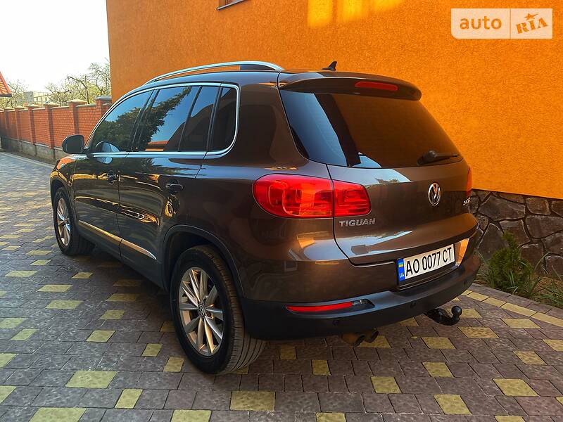 Позашляховик / Кросовер Volkswagen Tiguan 2013 в Мукачевому