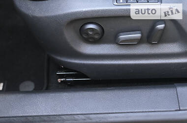 Позашляховик / Кросовер Volkswagen Tiguan 2010 в 