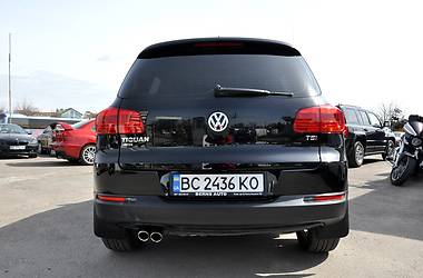Позашляховик / Кросовер Volkswagen Tiguan 2017 в 