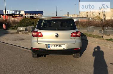 Внедорожник / Кроссовер Volkswagen Tiguan 2010 в Дрогобыче