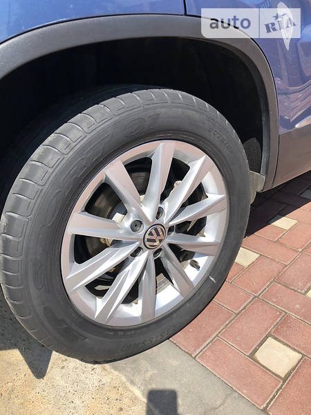 Внедорожник / Кроссовер Volkswagen Tiguan 2012 в Одессе