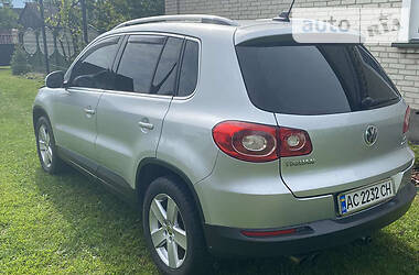 Позашляховик / Кросовер Volkswagen Tiguan 2011 в Камені-Каширському