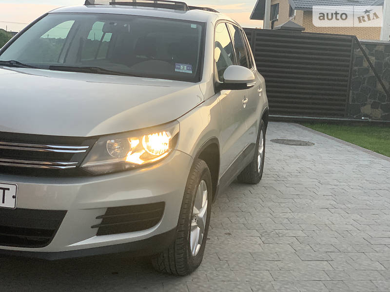 Позашляховик / Кросовер Volkswagen Tiguan 2012 в Луцьку