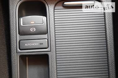 Позашляховик / Кросовер Volkswagen Tiguan 2015 в 