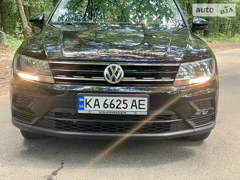 Позашляховик / Кросовер Volkswagen Tiguan 2017 в Києві