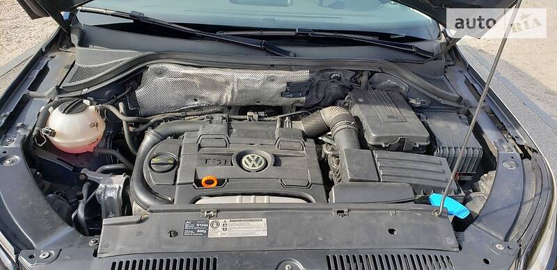 Позашляховик / Кросовер Volkswagen Tiguan 2010 в Дніпрі фото 5 Позашляховик / Кросовер Volkswagen Tiguan 2010 в Дніпрі