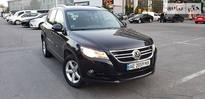 Позашляховик / Кросовер Volkswagen Tiguan 2010 в Дніпрі фото 6 Позашляховик / Кросовер Volkswagen Tiguan 2010 в Дніпрі