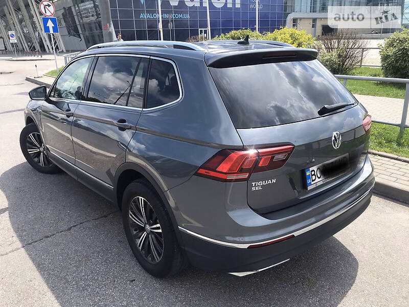Позашляховик / Кросовер Volkswagen Tiguan 2017 в Львові