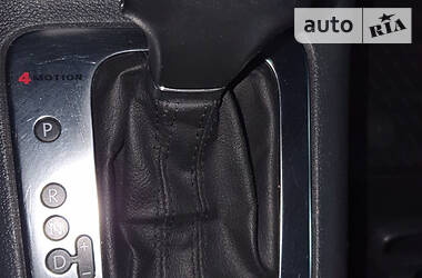 Позашляховик / Кросовер Volkswagen Tiguan 2009 в 