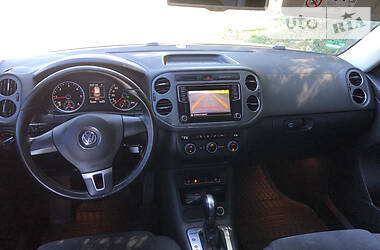 Внедорожник / Кроссовер Volkswagen Tiguan 2016 в Херсоне