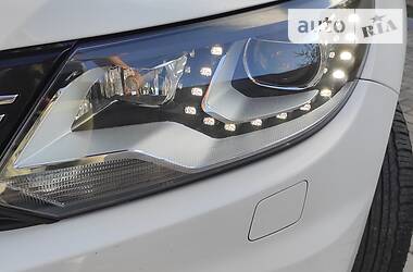Внедорожник / Кроссовер Volkswagen Tiguan 2012 в 