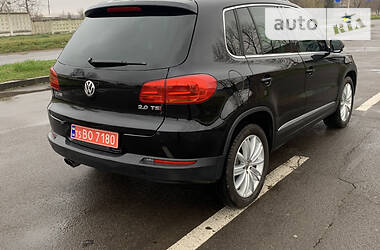 Внедорожник / Кроссовер Volkswagen Tiguan 2014 в Ровно