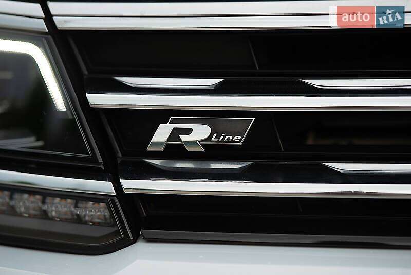 Внедорожник / Кроссовер Volkswagen Tiguan 2018 в Ровно