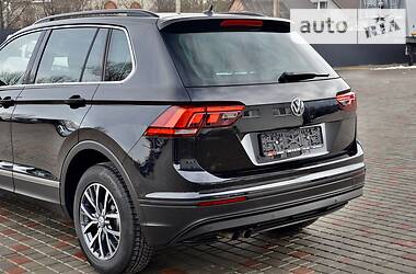 Внедорожник / Кроссовер Volkswagen Tiguan 2016 в Луцке