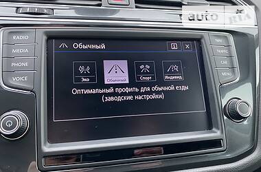 Внедорожник / Кроссовер Volkswagen Tiguan 2016 в Луцке