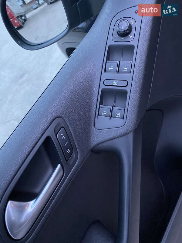 Позашляховик / Кросовер Volkswagen Tiguan 2017 в Києві