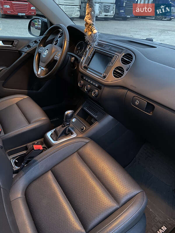 Позашляховик / Кросовер Volkswagen Tiguan 2017 в Києві