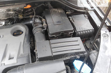 Позашляховик / Кросовер Volkswagen Tiguan 2011 в 