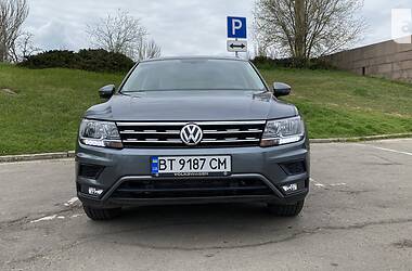 Внедорожник / Кроссовер Volkswagen Tiguan 2019 в Херсоне