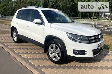 Внедорожник / Кроссовер Volkswagen Tiguan 2015 в Киеве