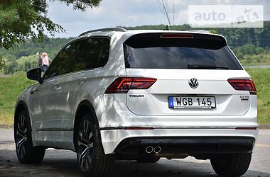 Внедорожник / Кроссовер Volkswagen Tiguan 2017 в Дрогобыче