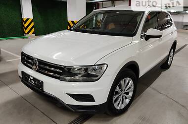 Позашляховик / Кросовер Volkswagen Tiguan 2017 в Києві